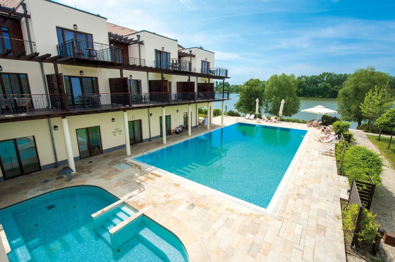 Tisza Balneum Hotel Tiszafüred Extérieur photo
