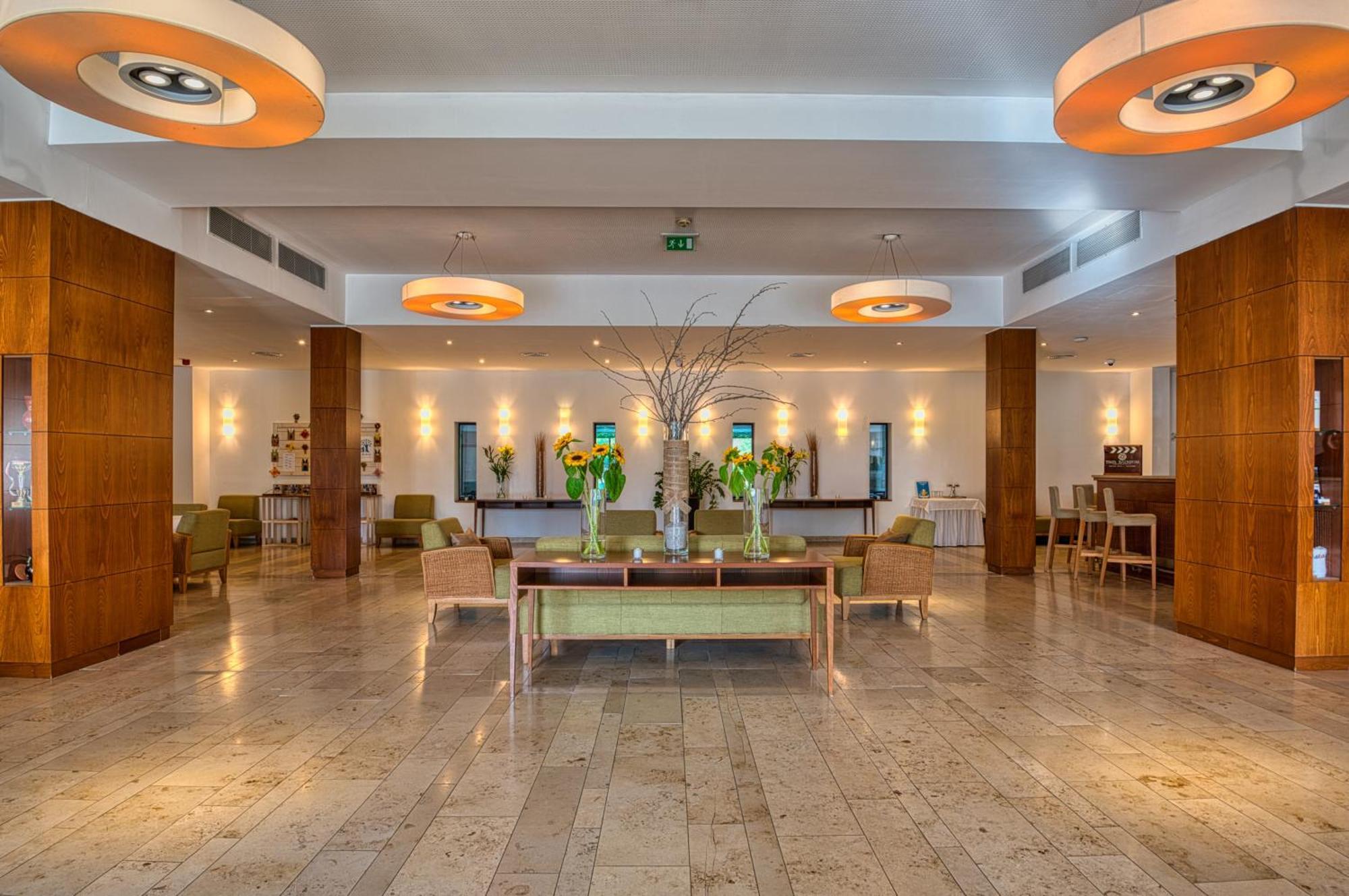 Tisza Balneum Hotel Tiszafüred Extérieur photo