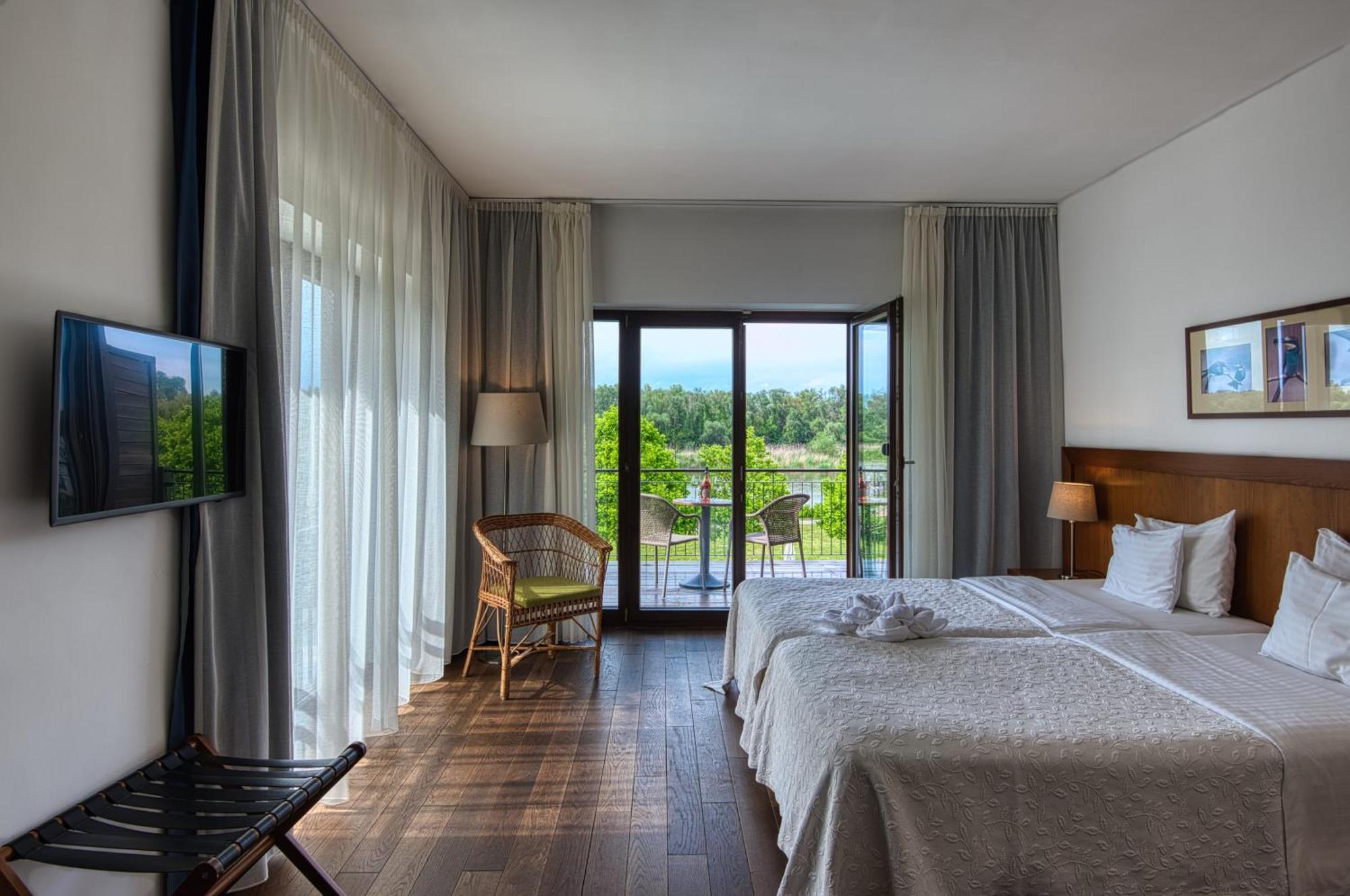 Tisza Balneum Hotel Tiszafüred Extérieur photo